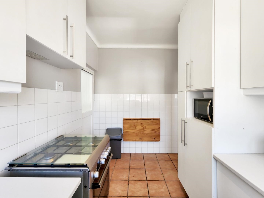 To Let 2 Bedroom Property for Rent in Gardens Western Cape